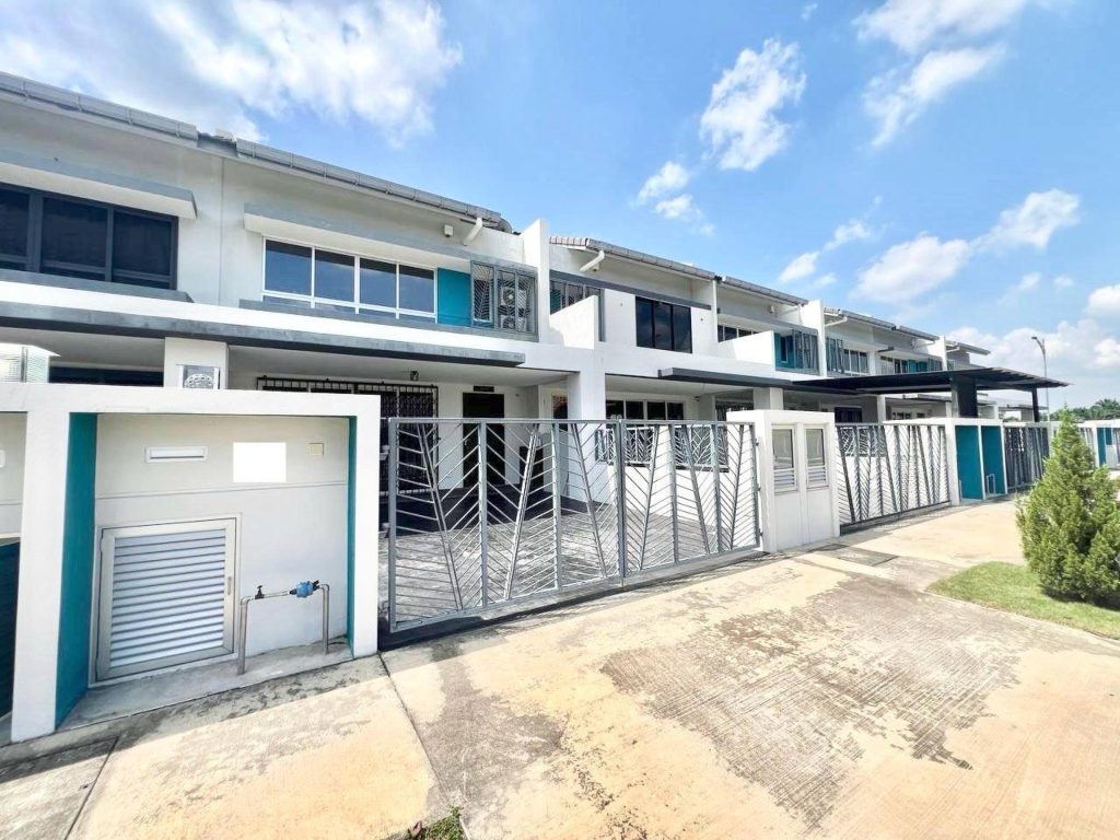 FOR SALE: 2 Storey Arina, Serenia City @ Sepang (Zero Deposit)