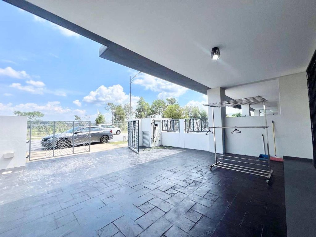 FOR SALE: 2 Storey Arina, Serenia City @ Sepang (Zero Deposit)