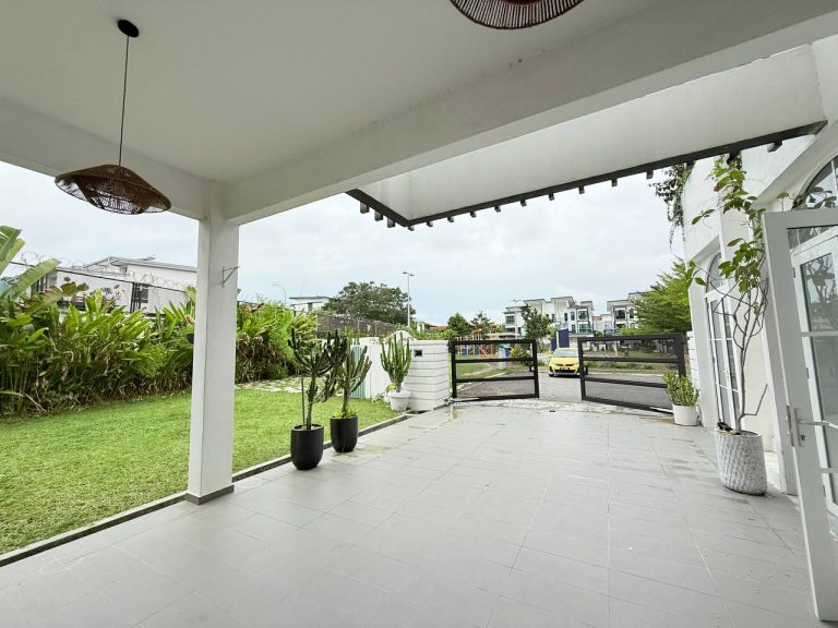 Beautiful Santorini-Themed Corner 3 Storey Semi-D Taman Villa Perdana, Kajang