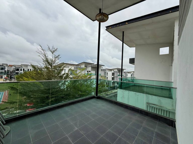 Beautiful Santorini-Themed Corner 3 Storey Semi-D Taman Villa Perdana, Kajang