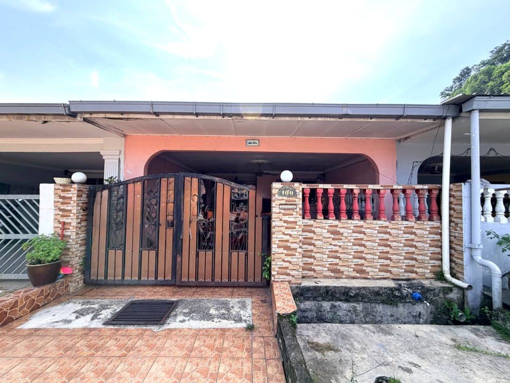 SINGLE STOREY TERRACE INTERMEDIATE HOUSE TAMAN SERI TIMAH BALAKONG
