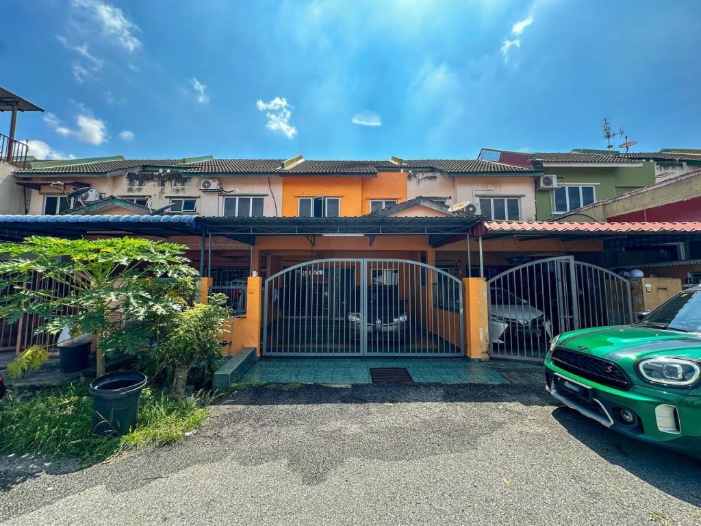 Double Storey Terrace House Taman Sri Haneco, Semenyih