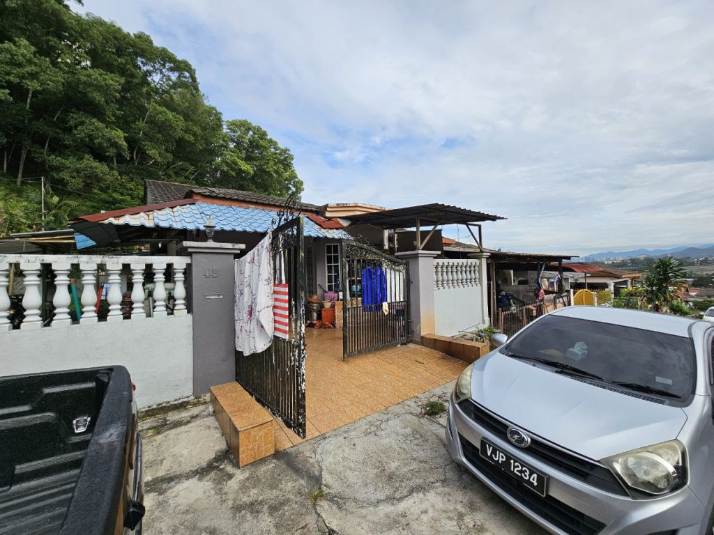 Single Storey Terrace — Taman Bukit Mewah, Kajang