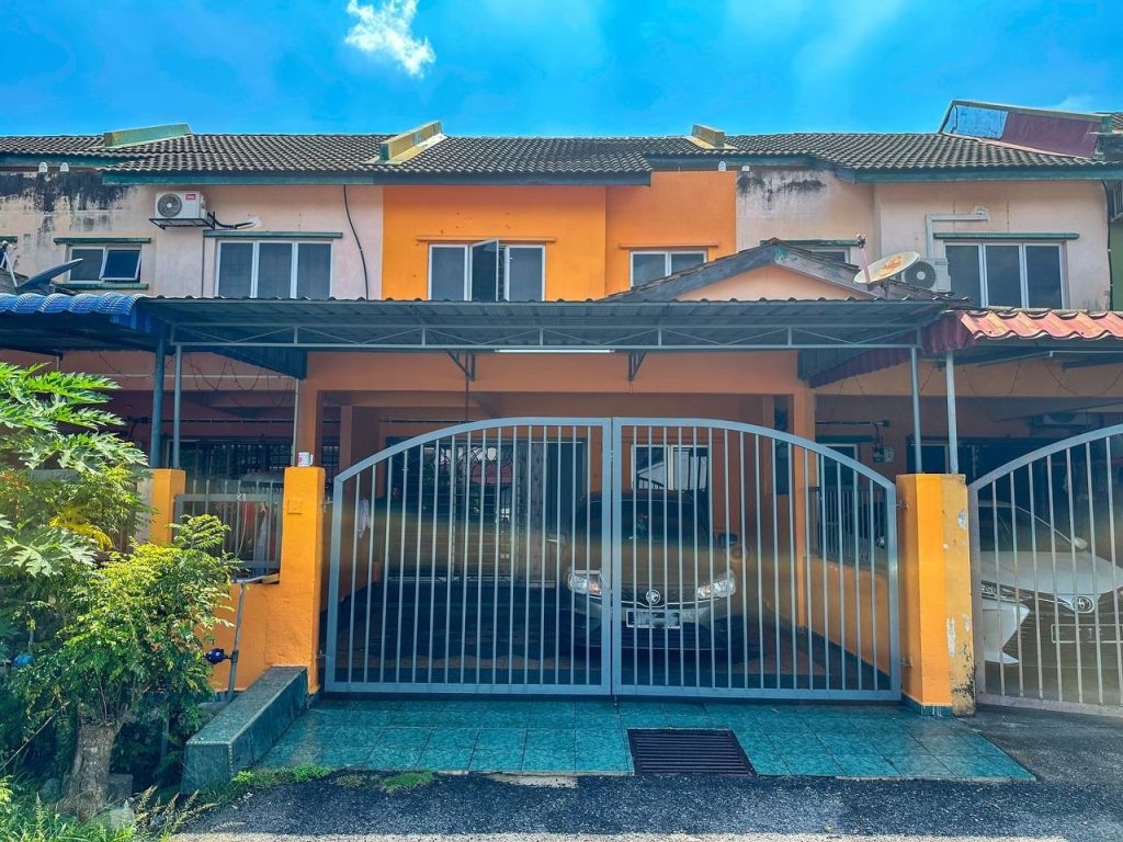 Double Storey Terrace House Taman Sri Haneco, Semenyih