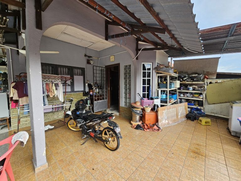 Single Storey Terrace — Taman Bukit Mewah, Kajang