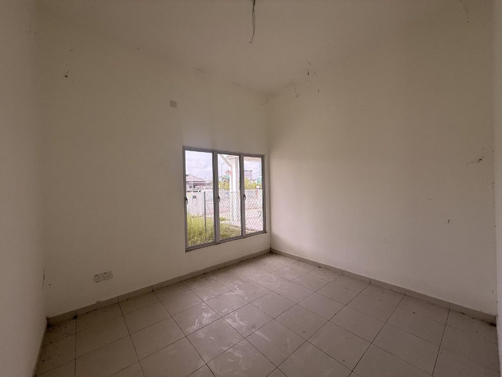 Single Storey SEMI-Detached, Taman Mawar 2, Seksyen 29 Kg Lombong Shah Alam