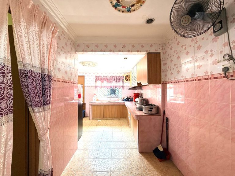 SINGLE STOREY TERRACE INTERMEDIATE HOUSE TAMAN SERI TIMAH BALAKONG