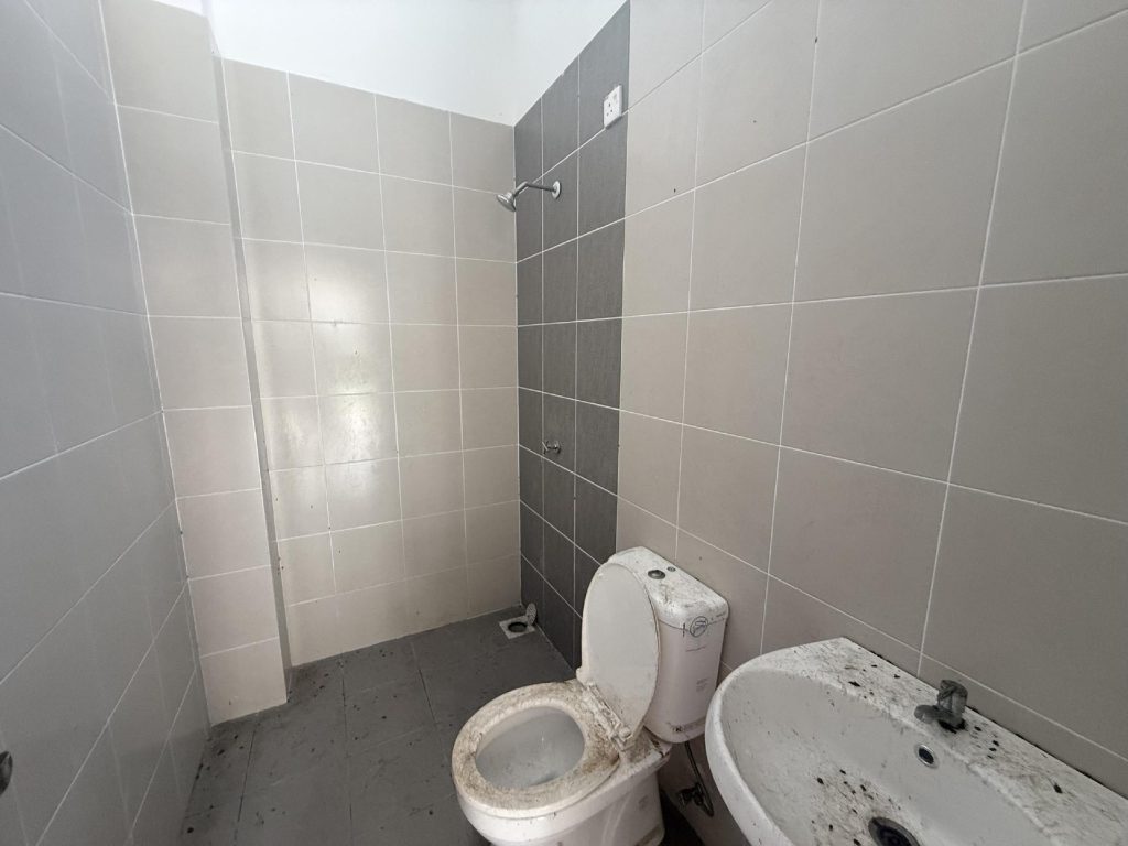 Single Storey SEMI-Detached, Taman Mawar 2, Seksyen 29 Kg Lombong Shah Alam