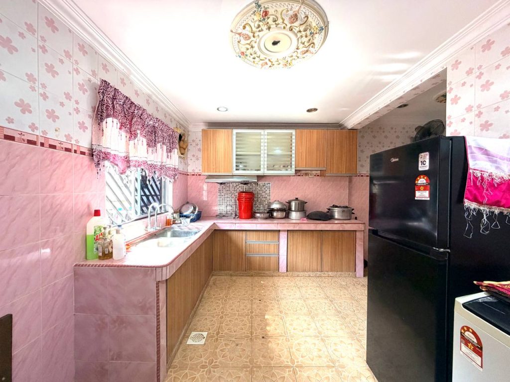 SINGLE STOREY TERRACE INTERMEDIATE HOUSE TAMAN SERI TIMAH BALAKONG