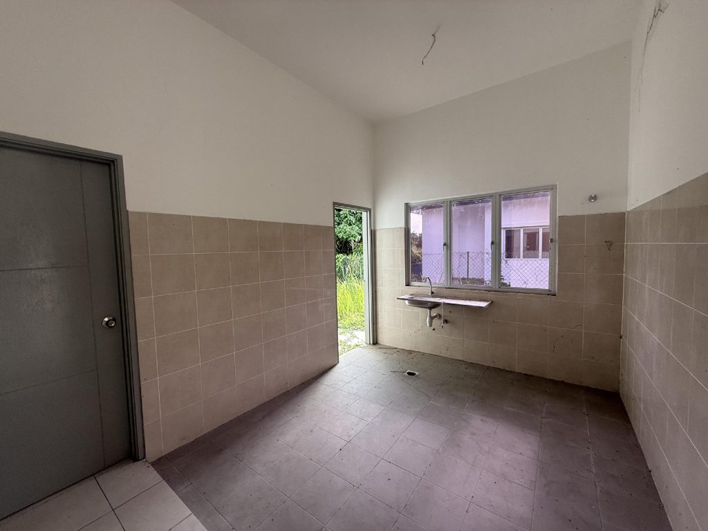 Single Storey SEMI-Detached, Taman Mawar 2, Seksyen 29 Kg Lombong Shah Alam