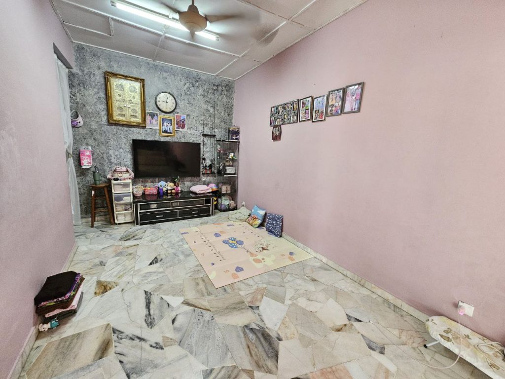 Single Storey Terrace — Taman Bukit Mewah, Kajang