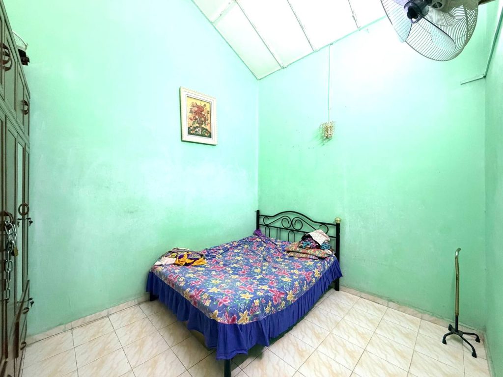 SINGLE STOREY TERRACE INTERMEDIATE HOUSE TAMAN SERI TIMAH BALAKONG
