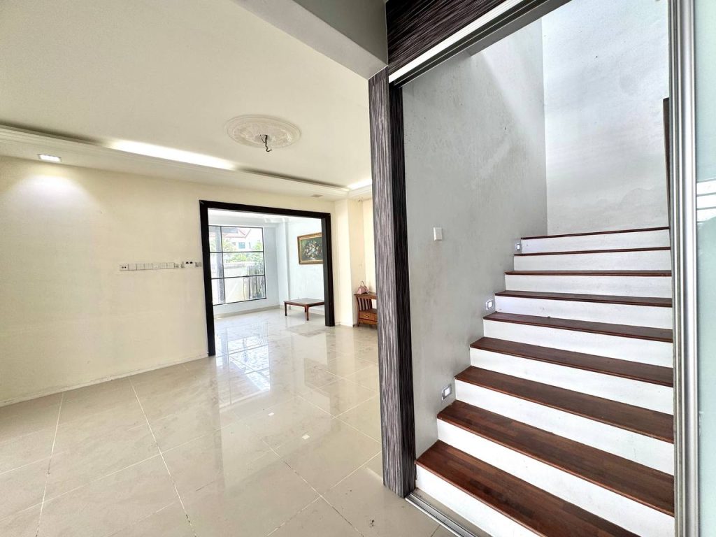 FOR SALE – End Lot | 2 Storey Terrace Taman Desa Budiman, Sungai Long, Kajang